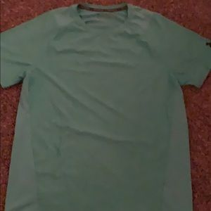 men’s Green Under Armour Shirt